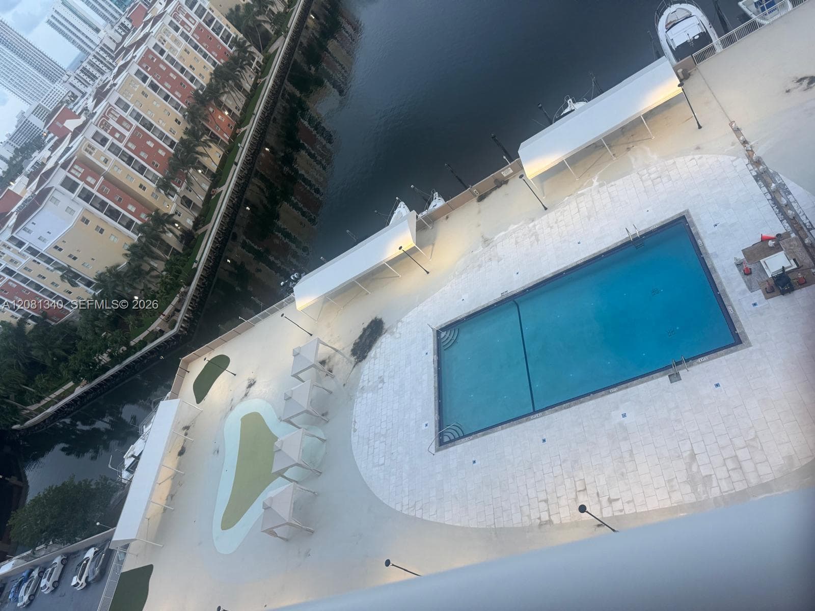 Winston Towers 100 Condo · #1420 in Sunny Isles Beach - Photo 3