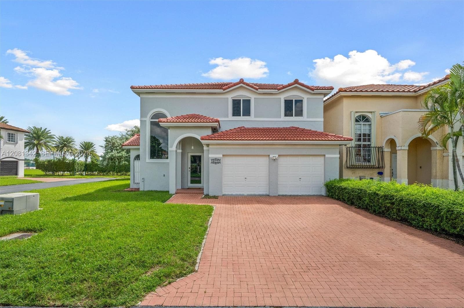 14233 SW 134th Ct photo 2
