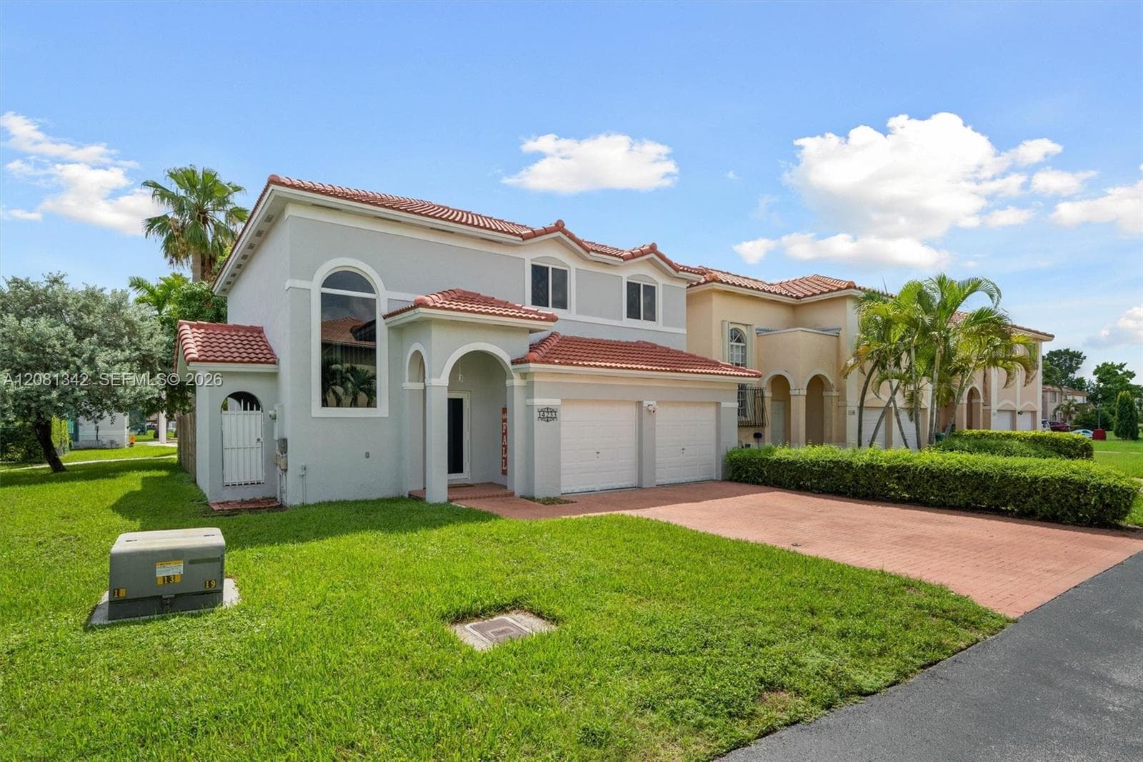 14233 SW 134th Ct photo 3