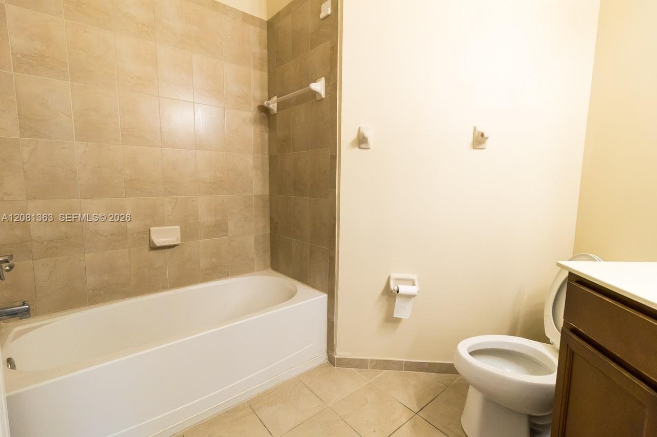 ST MAARTEN AT GRAND BAY C · #208 in Doral - Photo 17