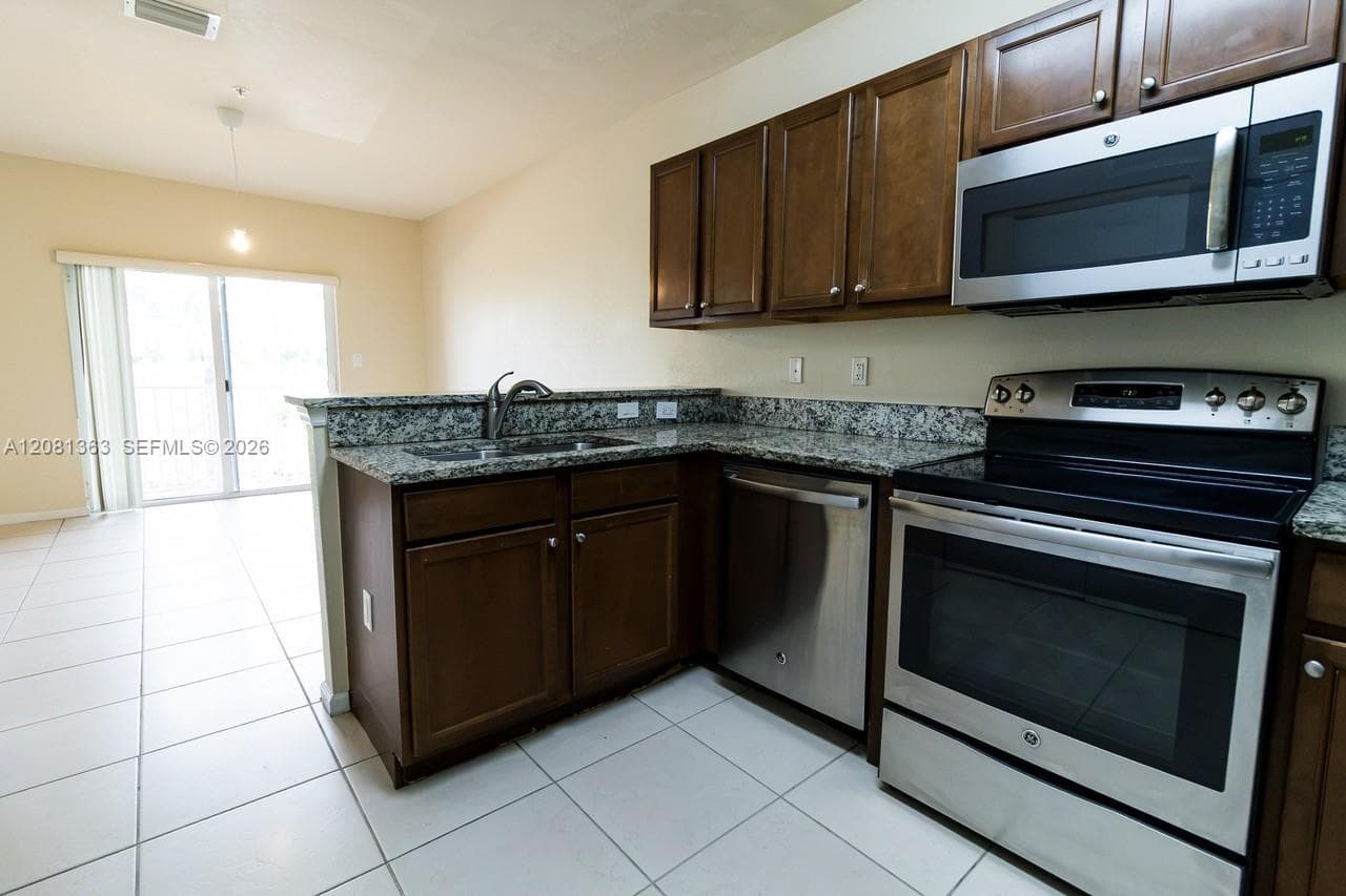 ST MAARTEN AT GRAND BAY C · #208 in Doral - Photo 1