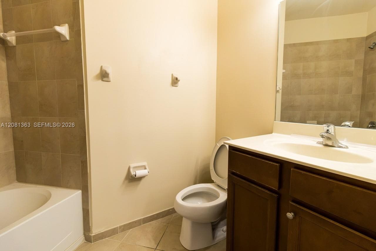 ST MAARTEN AT GRAND BAY C · #208 in Doral - Photo 18