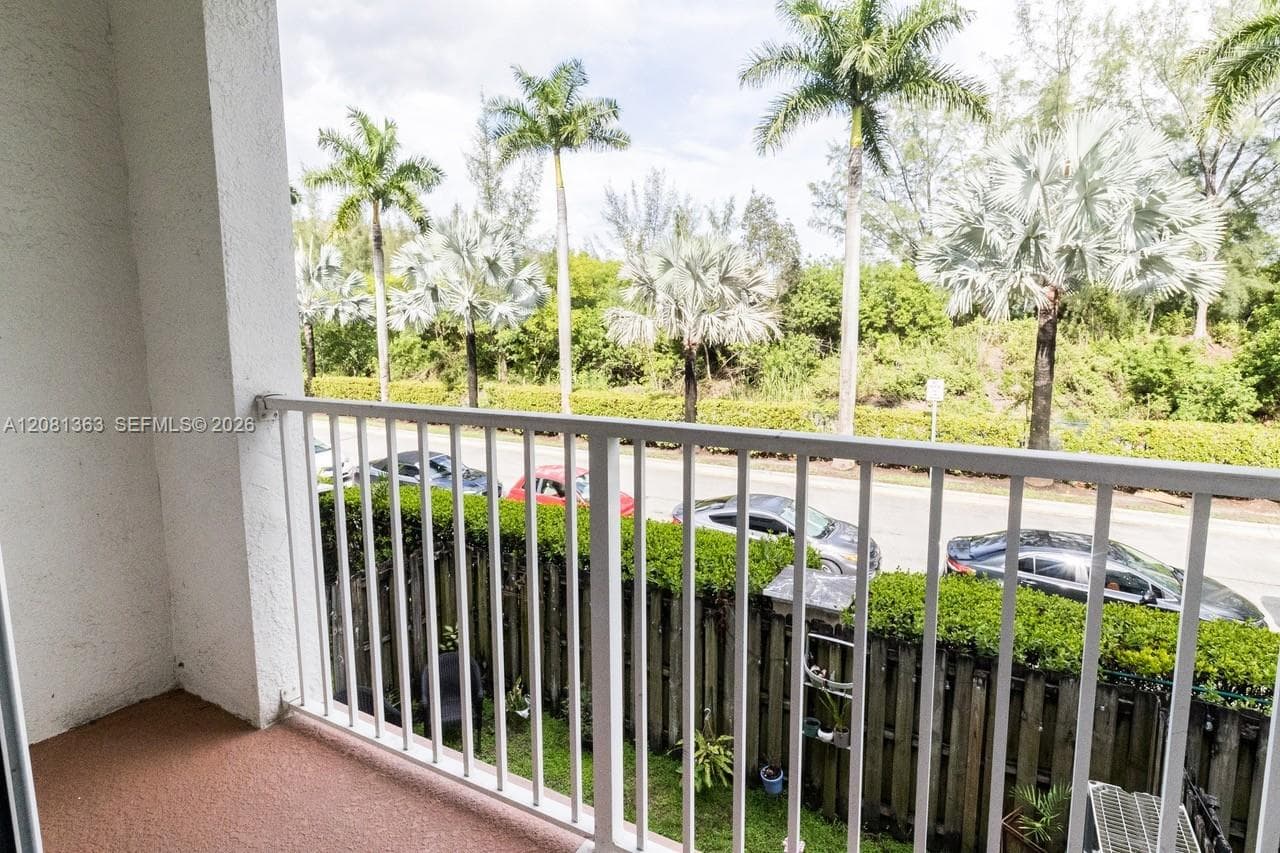 ST MAARTEN AT GRAND BAY C · #208 in Doral - Photo 21