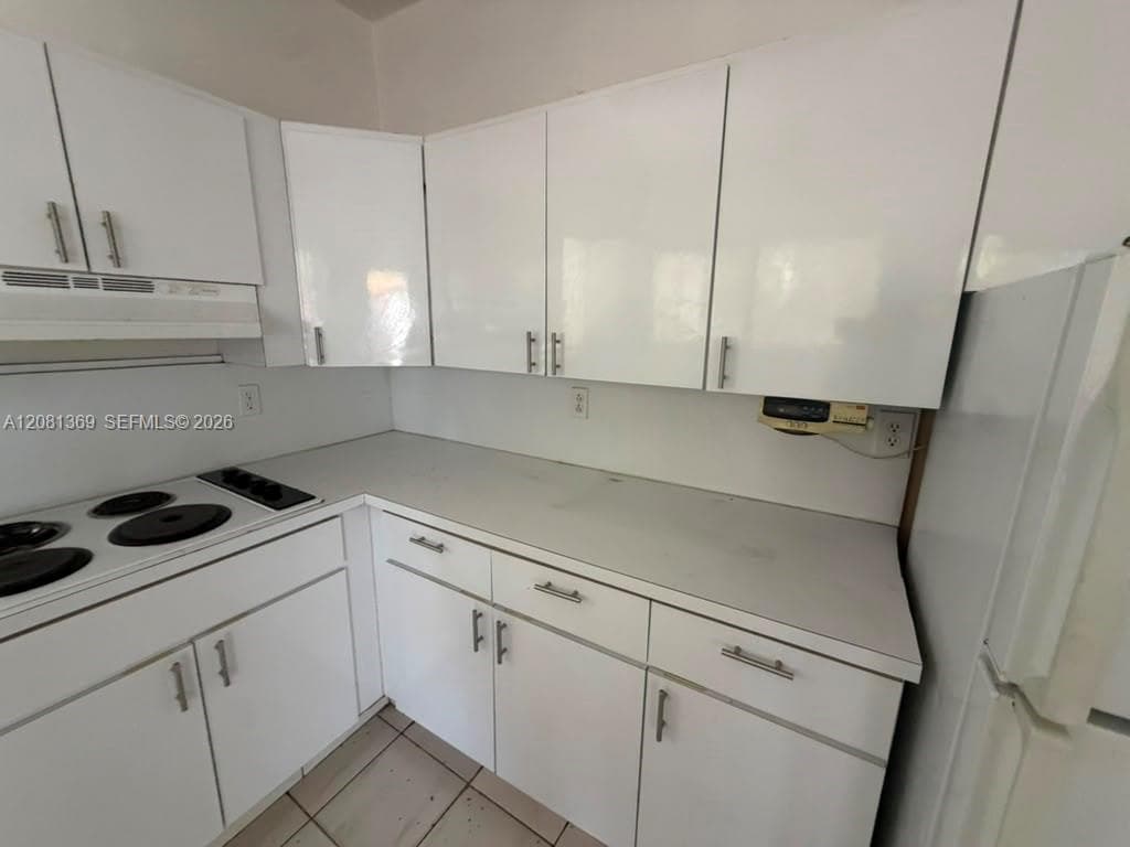 3500 NW 16th Ter photo 16