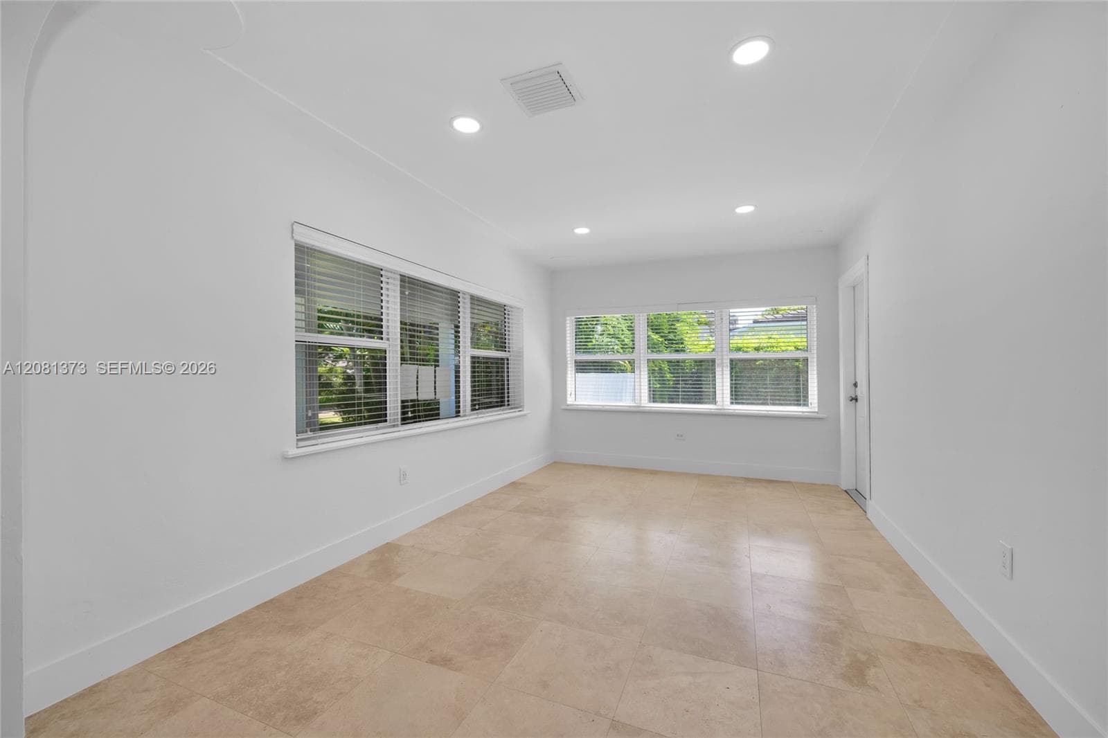 1540 Sarria Ave photo 7