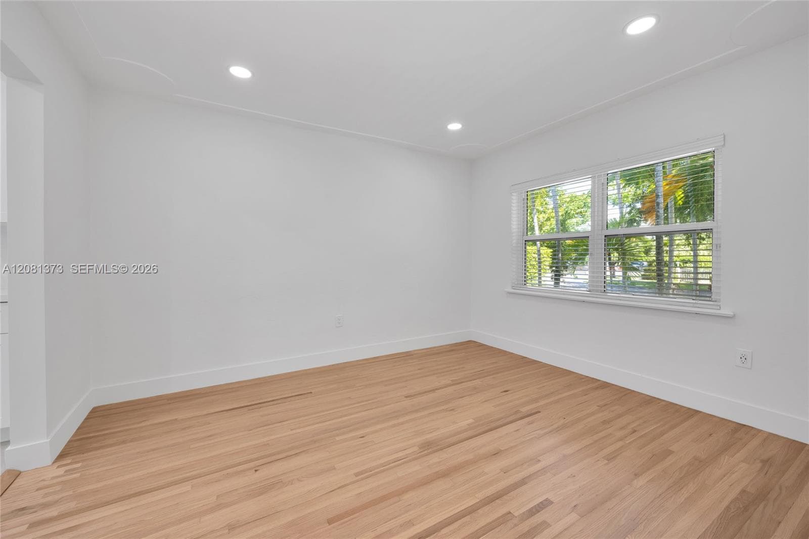 1540 Sarria Ave photo 9
