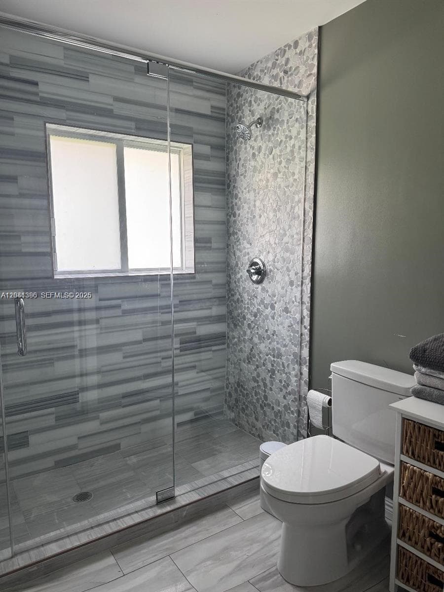 2710 Grant St photo 18