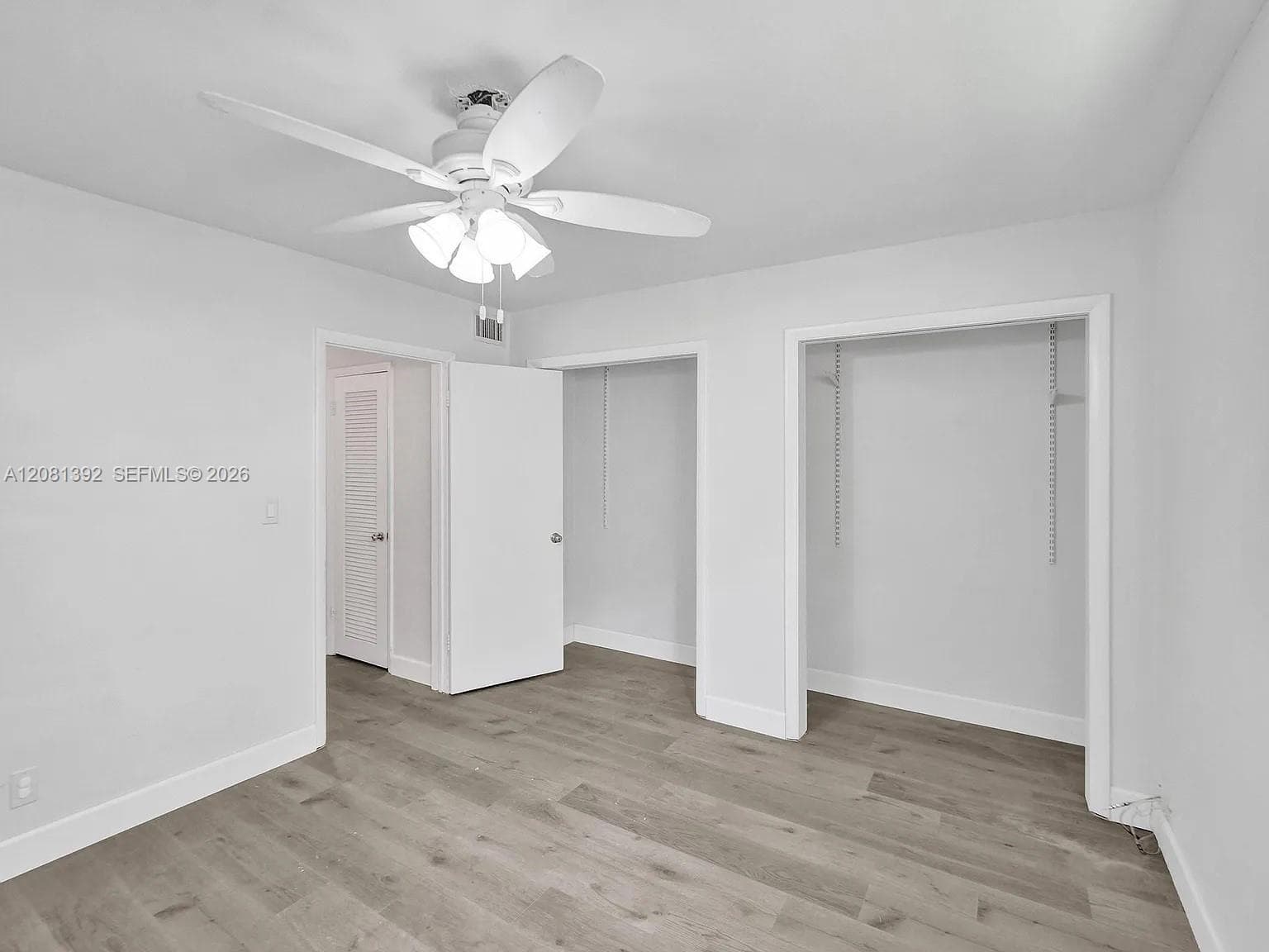 KINGSWAY APARTMENTS · #7 in Hollywood - Photo 17