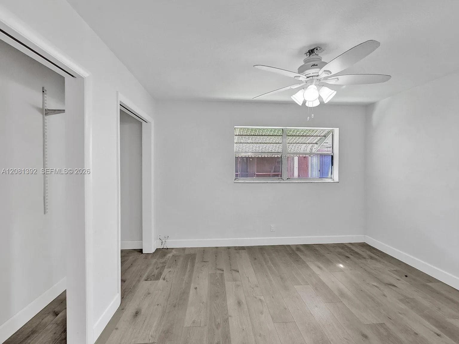 KINGSWAY APARTMENTS · #7 in Hollywood - Photo 16