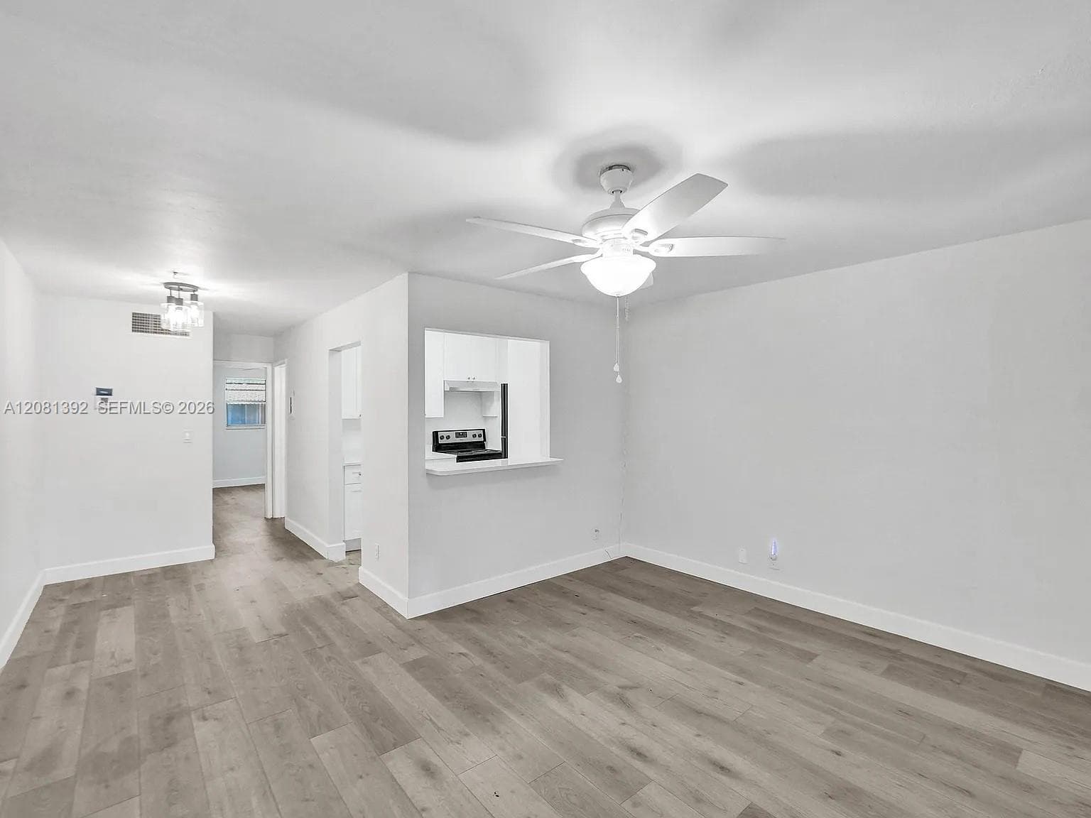 KINGSWAY APARTMENTS · #7 in Hollywood - Photo 1