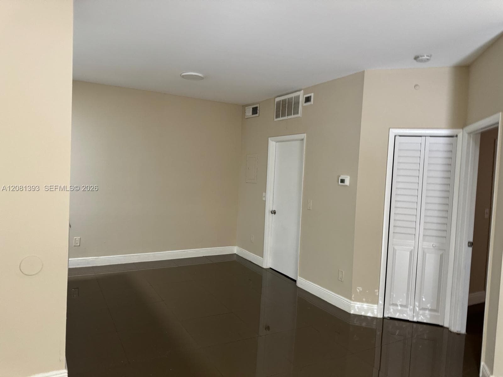 LA HACIENDA COUNTRY CLUB · #B in Hialeah - Photo 2
