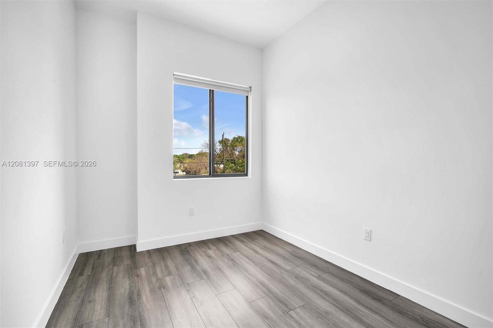 309 NW 7th Ct #1 photo 8