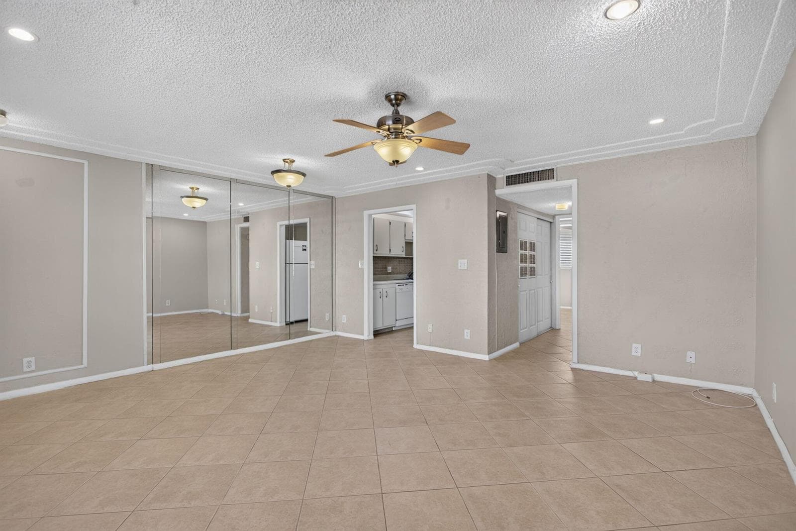 9-web-or-mls-2840 203-6