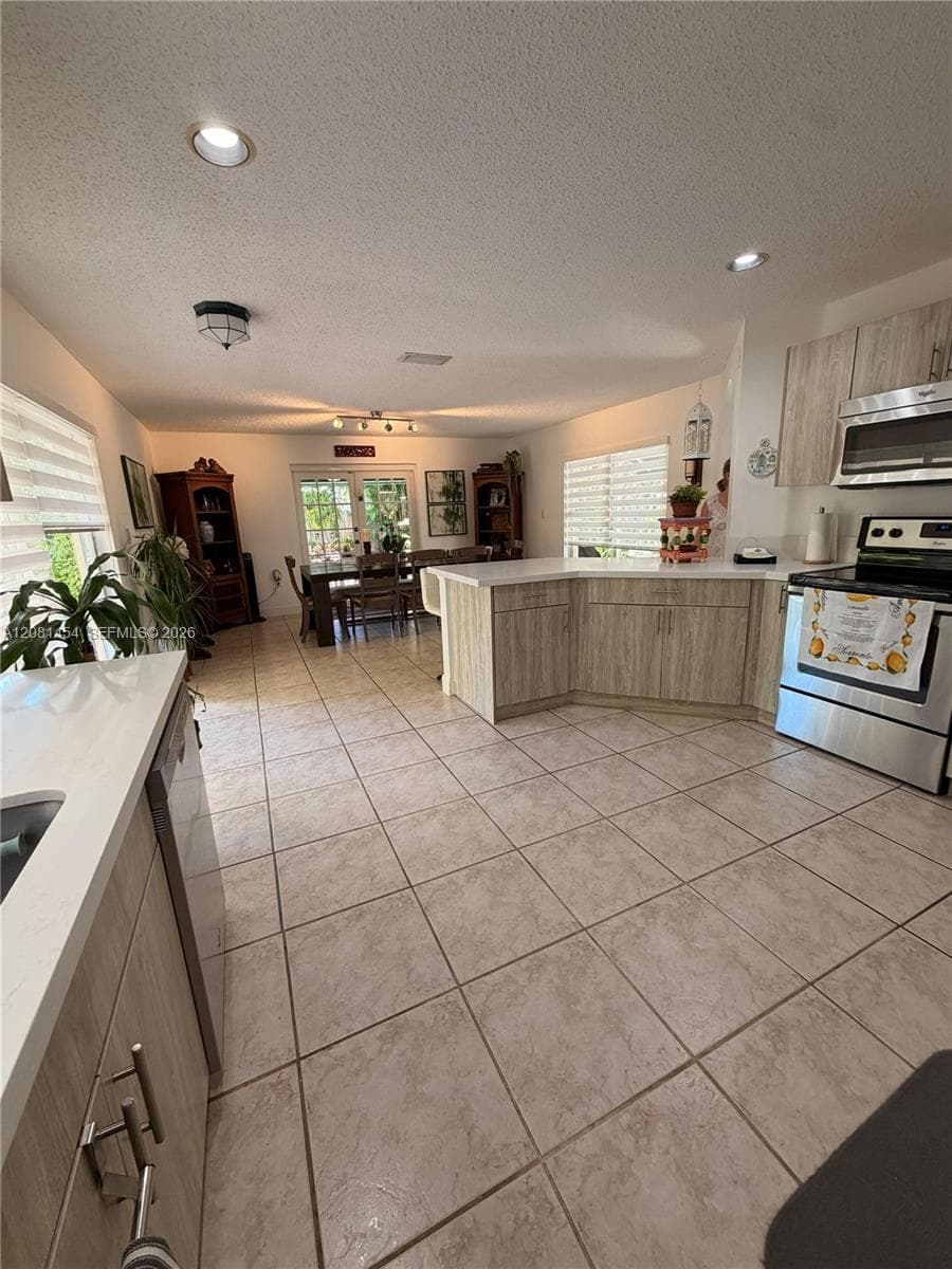 5154 NW 113th Ave photo 3