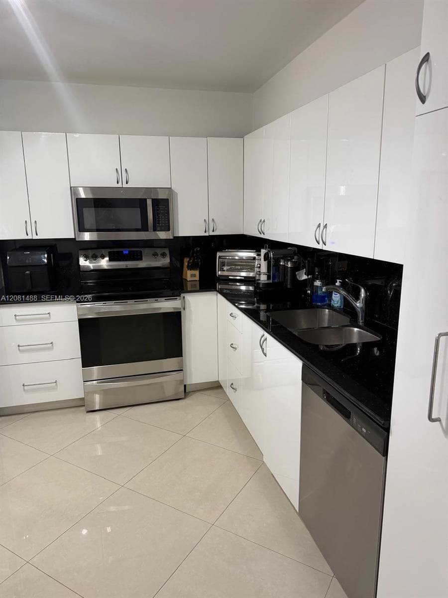 CHAMPLAIN TOWERS NORTH CO · #708 in Surfside - Photo 14