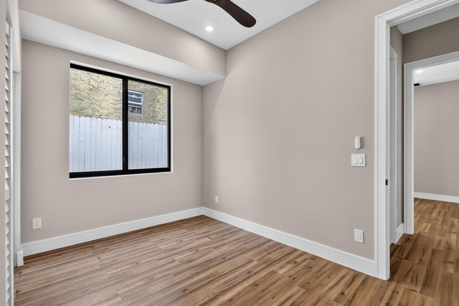 28-web-or-mls-051__14A4659