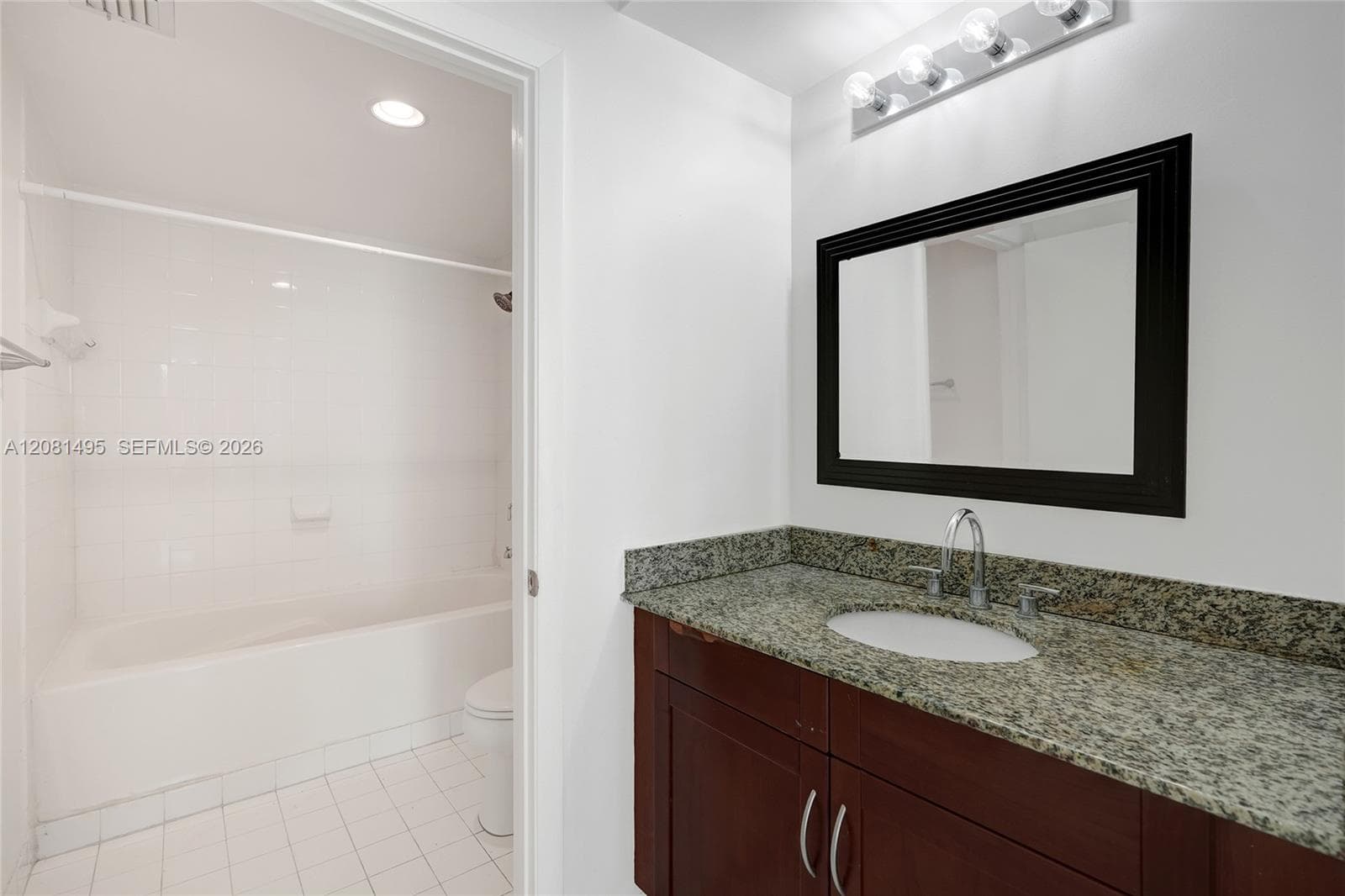 Dadeland · #C410 in Miami - Photo 19