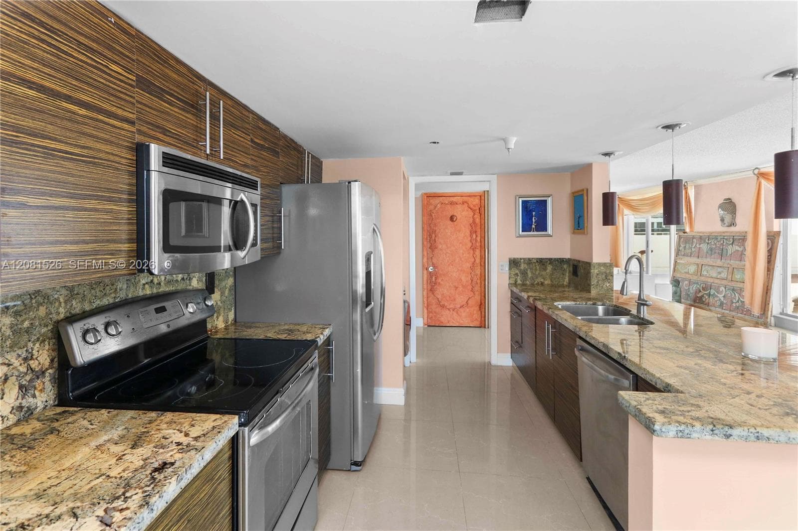 THE GRANDVIEW CONDO · #2304 in Miami Beach - Photo 9