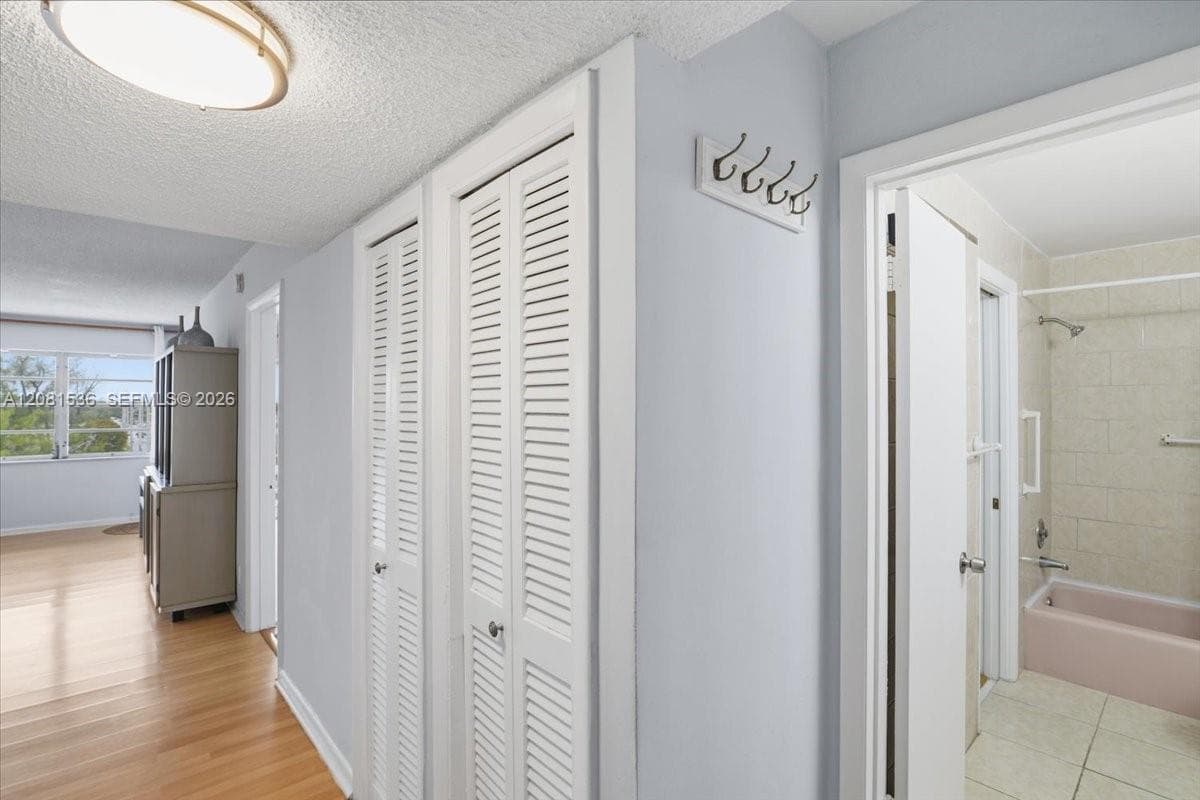 THIRD GULFSTREAM GARDEN · #501G in Hallandale Beach - Photo 17