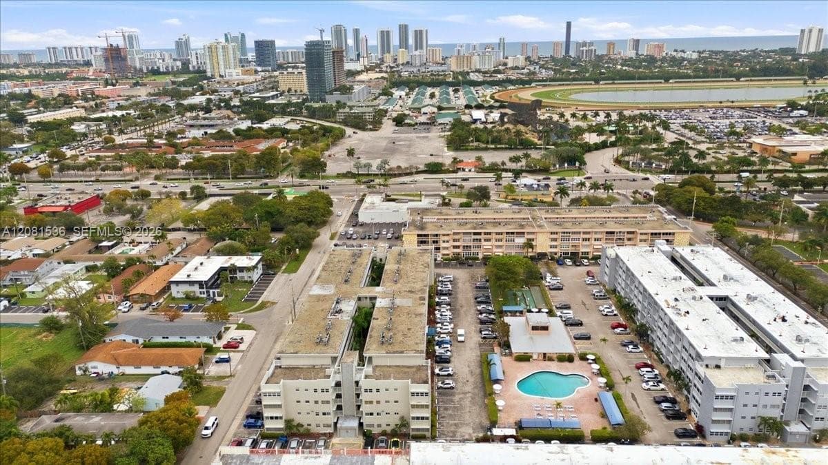 THIRD GULFSTREAM GARDEN · #501G in Hallandale Beach - Photo 3
