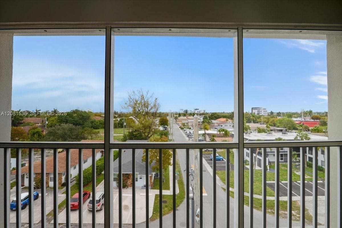 THIRD GULFSTREAM GARDEN · #501G in Hallandale Beach - Photo 28