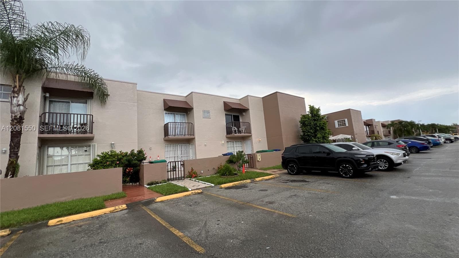 1990 SW 121st Ct #236 photo 2
