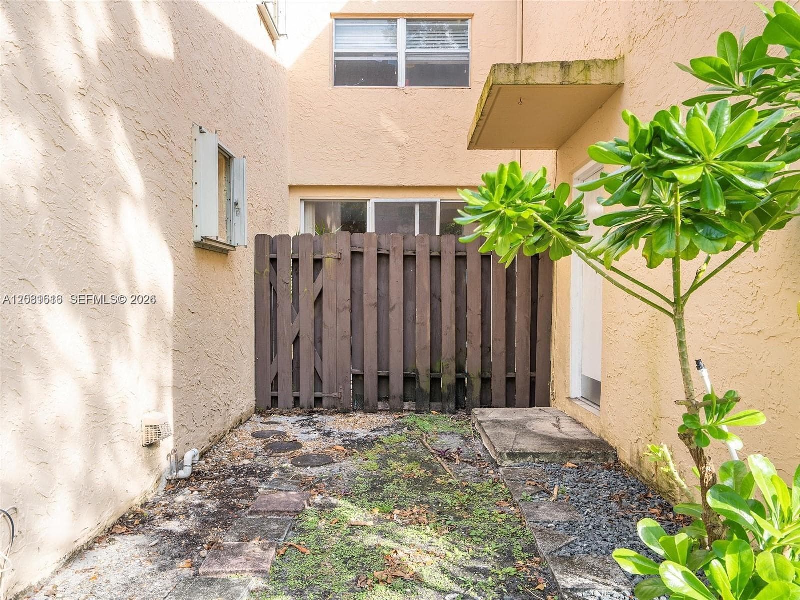 8941 NE 4th Ave Rd #8941 photo 32