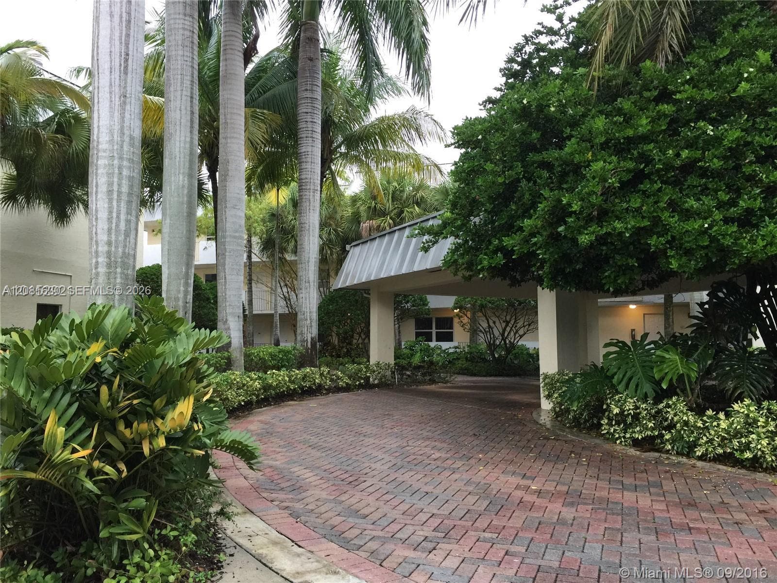 Palms Pinecrest Condo · #114 in Pinecrest - Photo 1