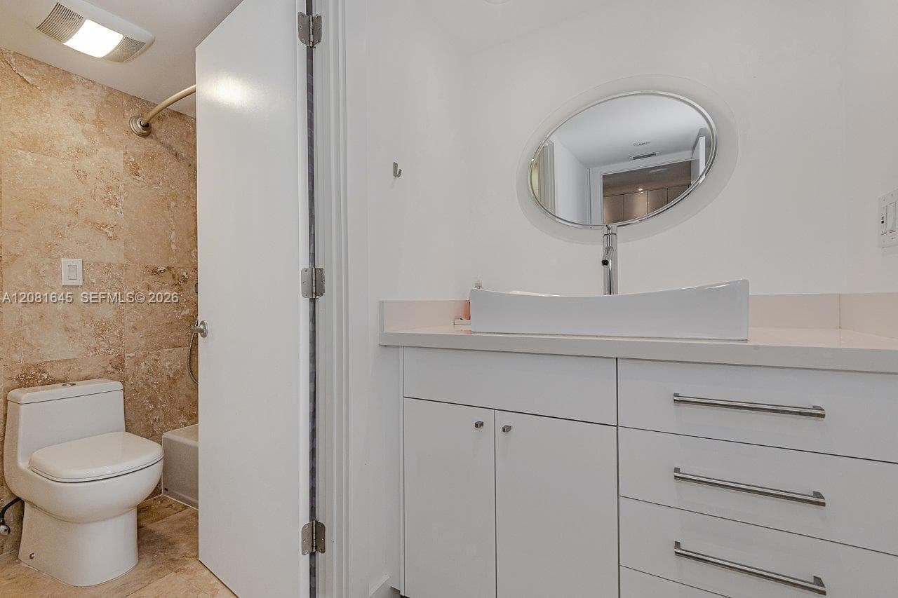 Roney Palace · #1515 in Miami Beach - Photo 12