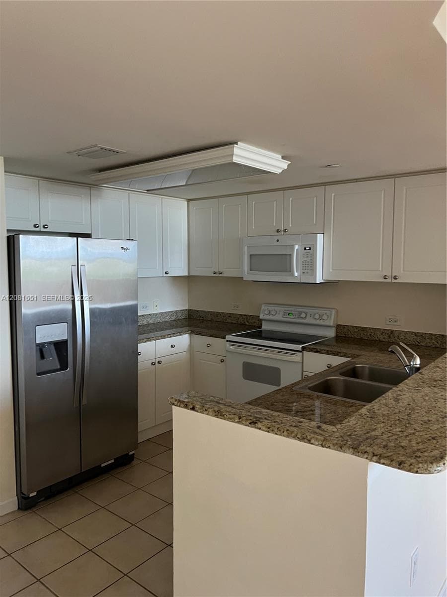 Turnberry on the Green · #611 in Aventura - Photo 23