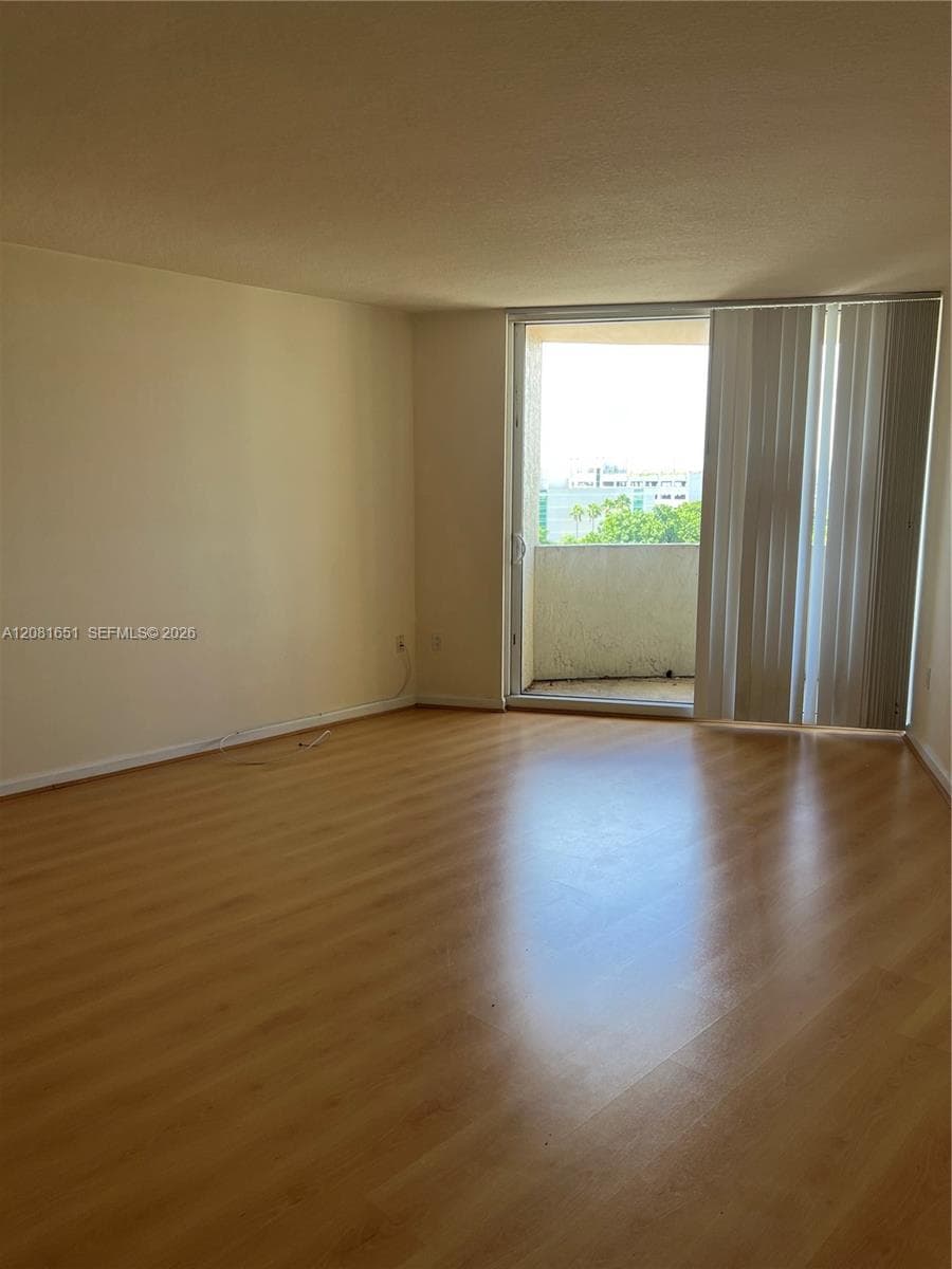 Turnberry on the Green · #611 in Aventura - Photo 17