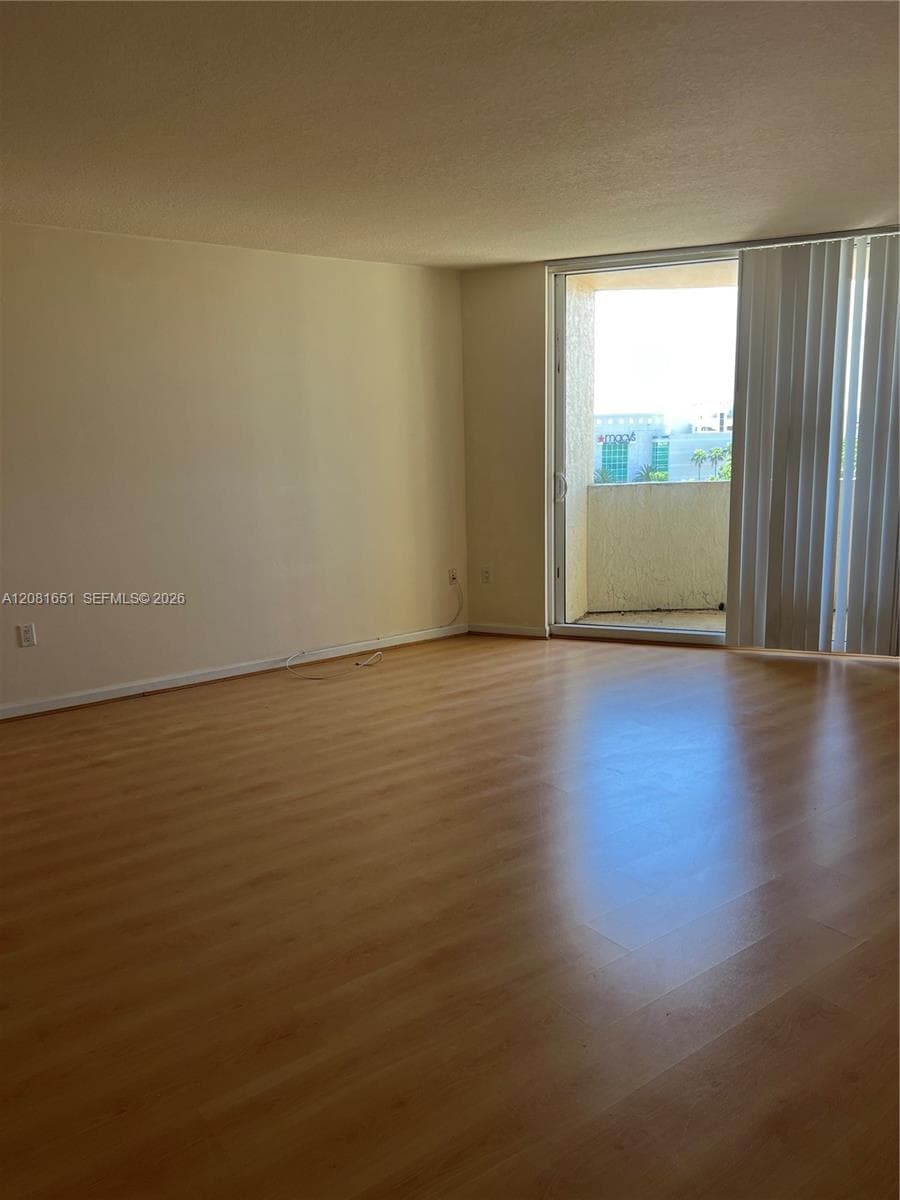 Turnberry on the Green · #611 in Aventura - Photo 28