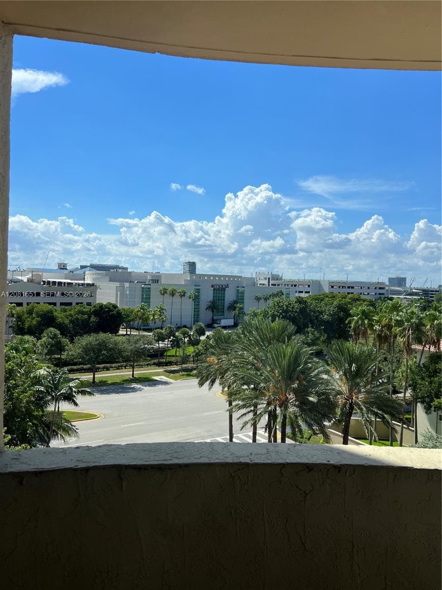 Turnberry on the Green · #611 in Aventura - Photo 24