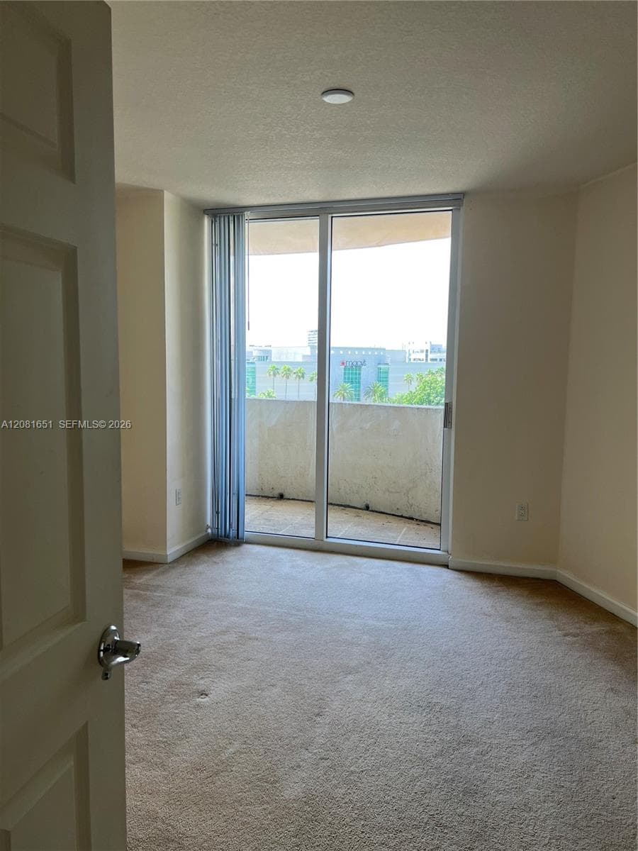 Turnberry on the Green · #611 in Aventura - Photo 15