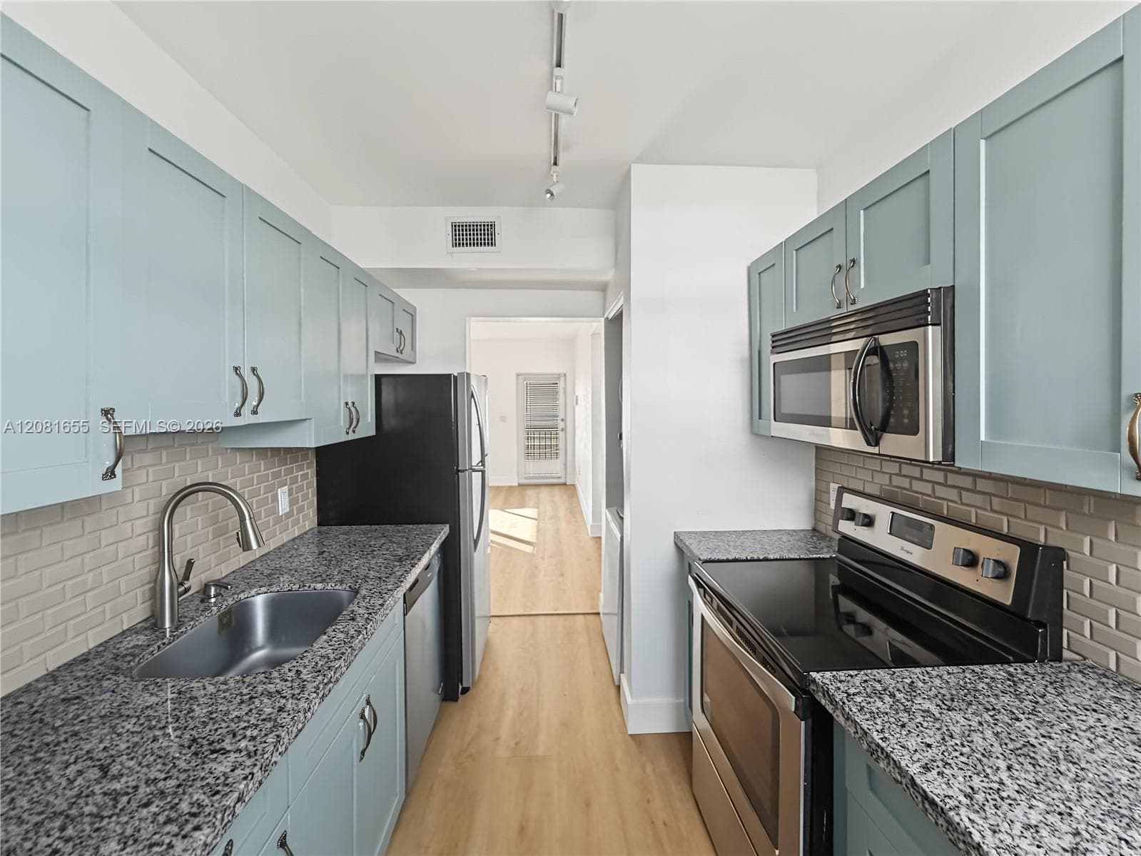 ISLAND POINT SOUTH CONDO · #25 in Miami Beach - Photo 6