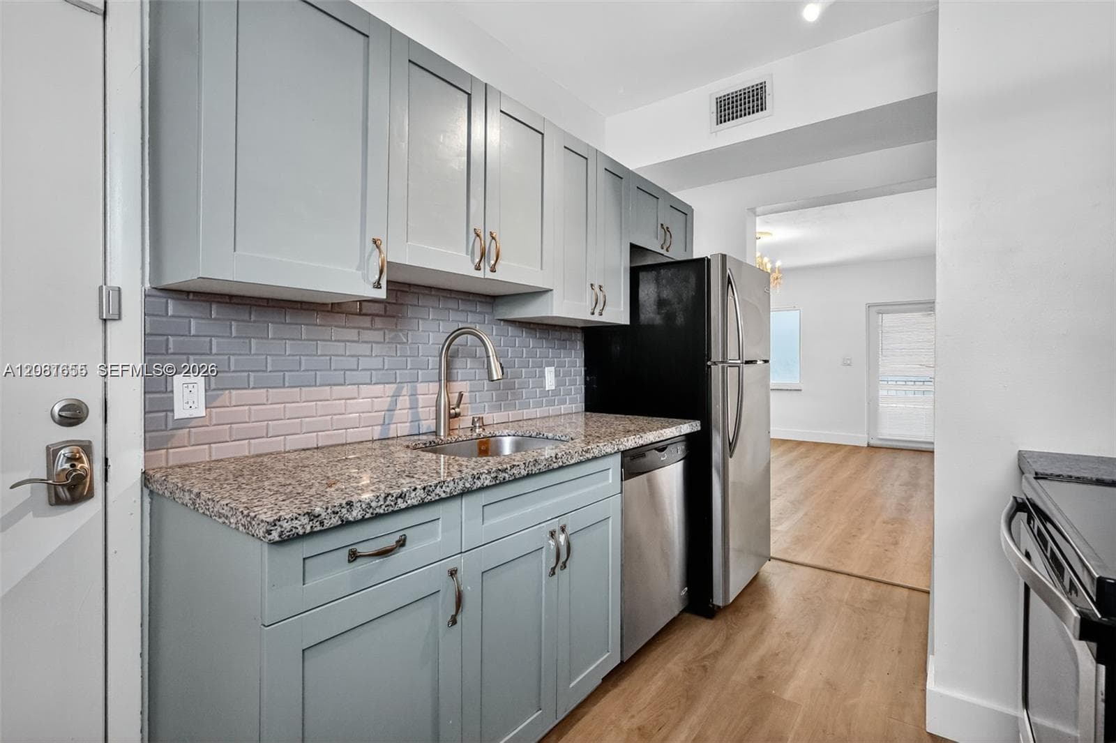 ISLAND POINT SOUTH CONDO · #25 in Miami Beach - Photo 3
