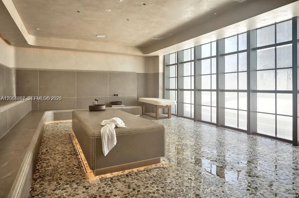 Gale Hotel & Residences (Natiivo) · #2602 in Miami - Photo 9