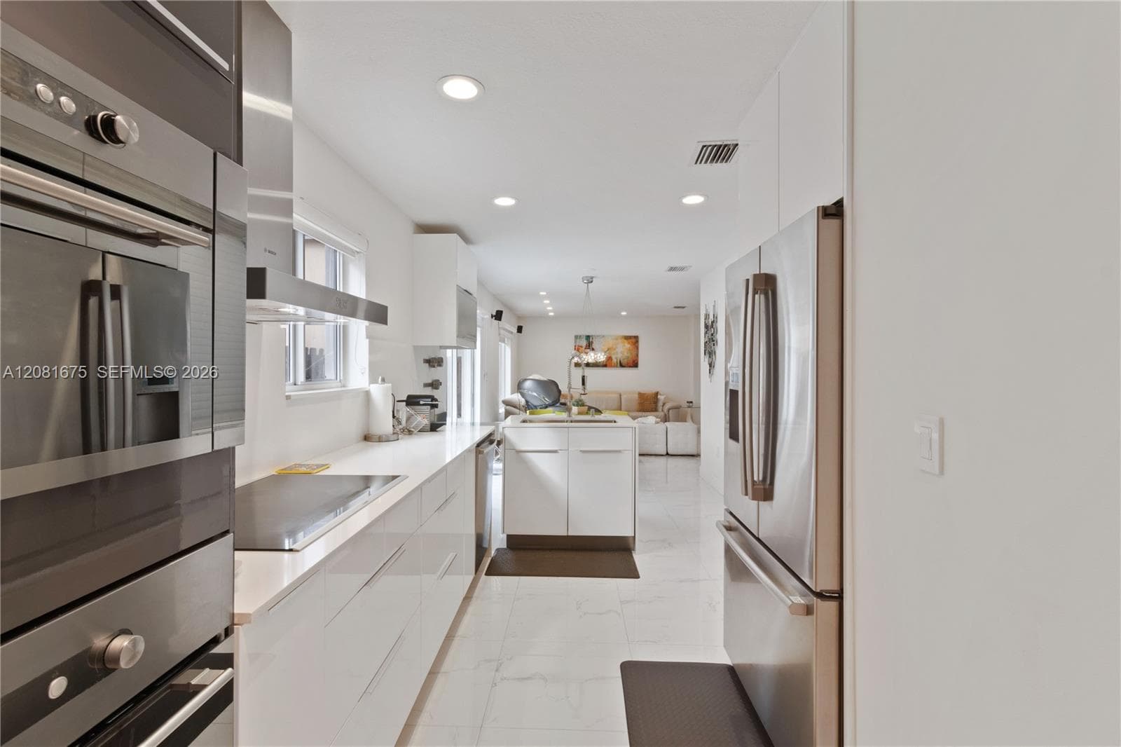 10842 NW 53rd Ln photo 10