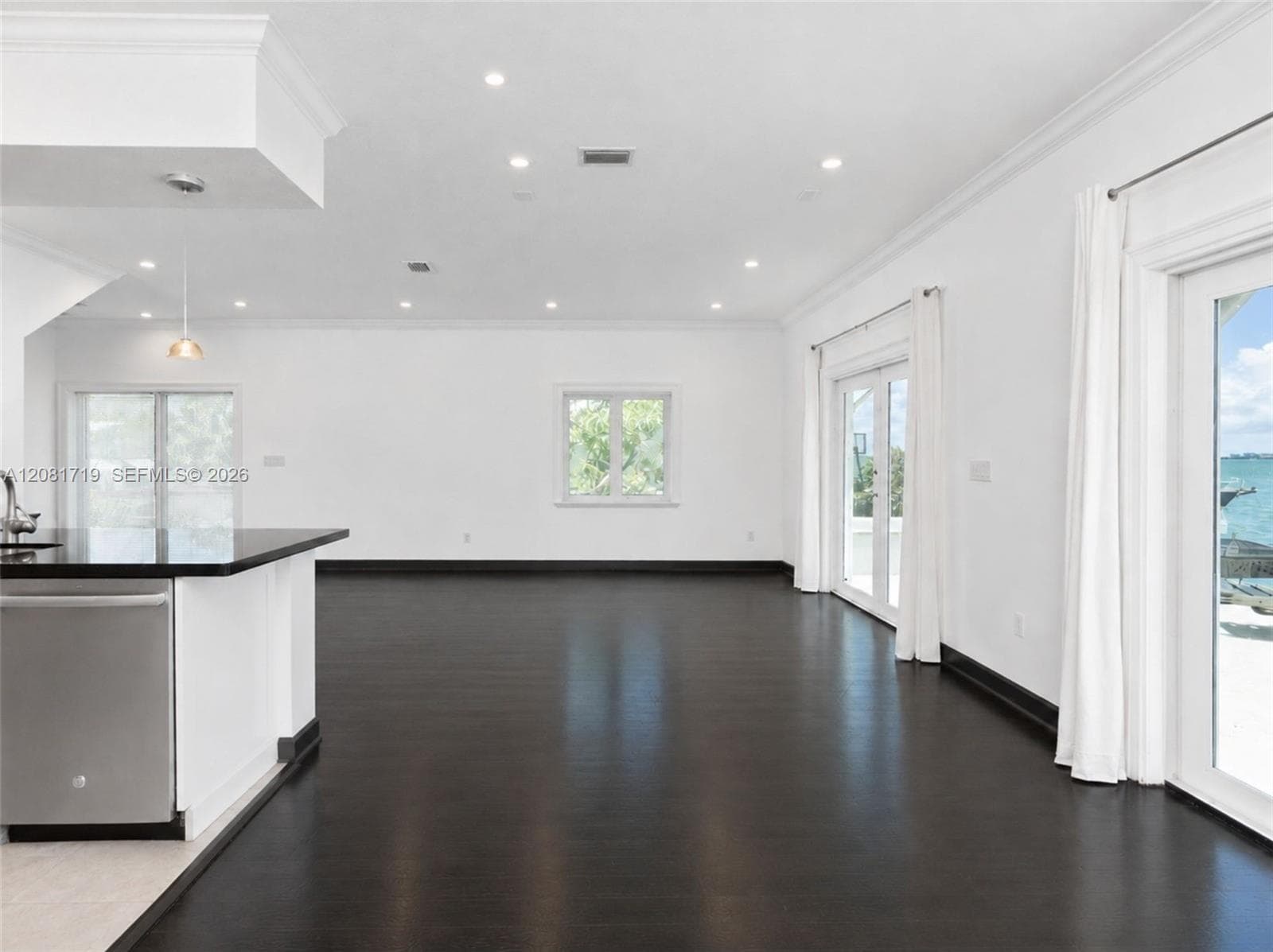 8041 NE Bayshore Ct #8041 photo 9