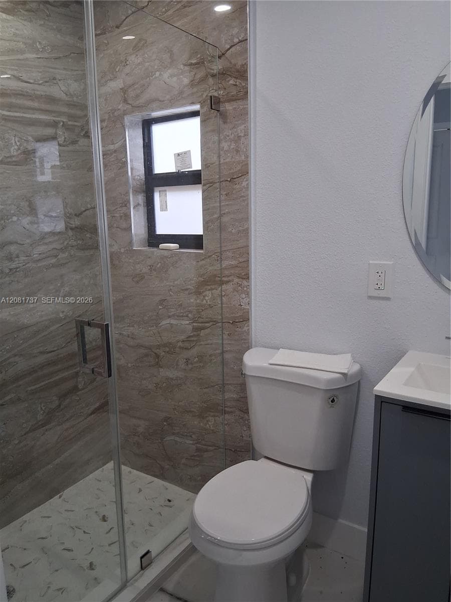 1535 NE 139 St photo 12