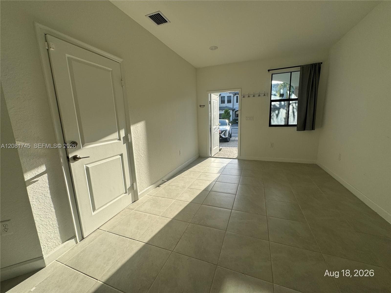28567 SW 134th Ave photo 3