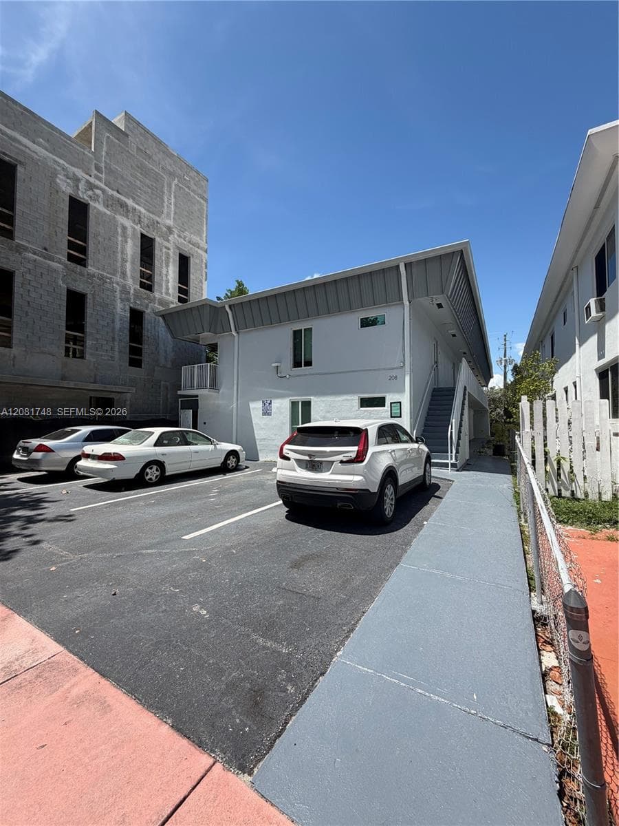 208 MERIDIAN CONDO · #6 in Miami Beach - Photo 18