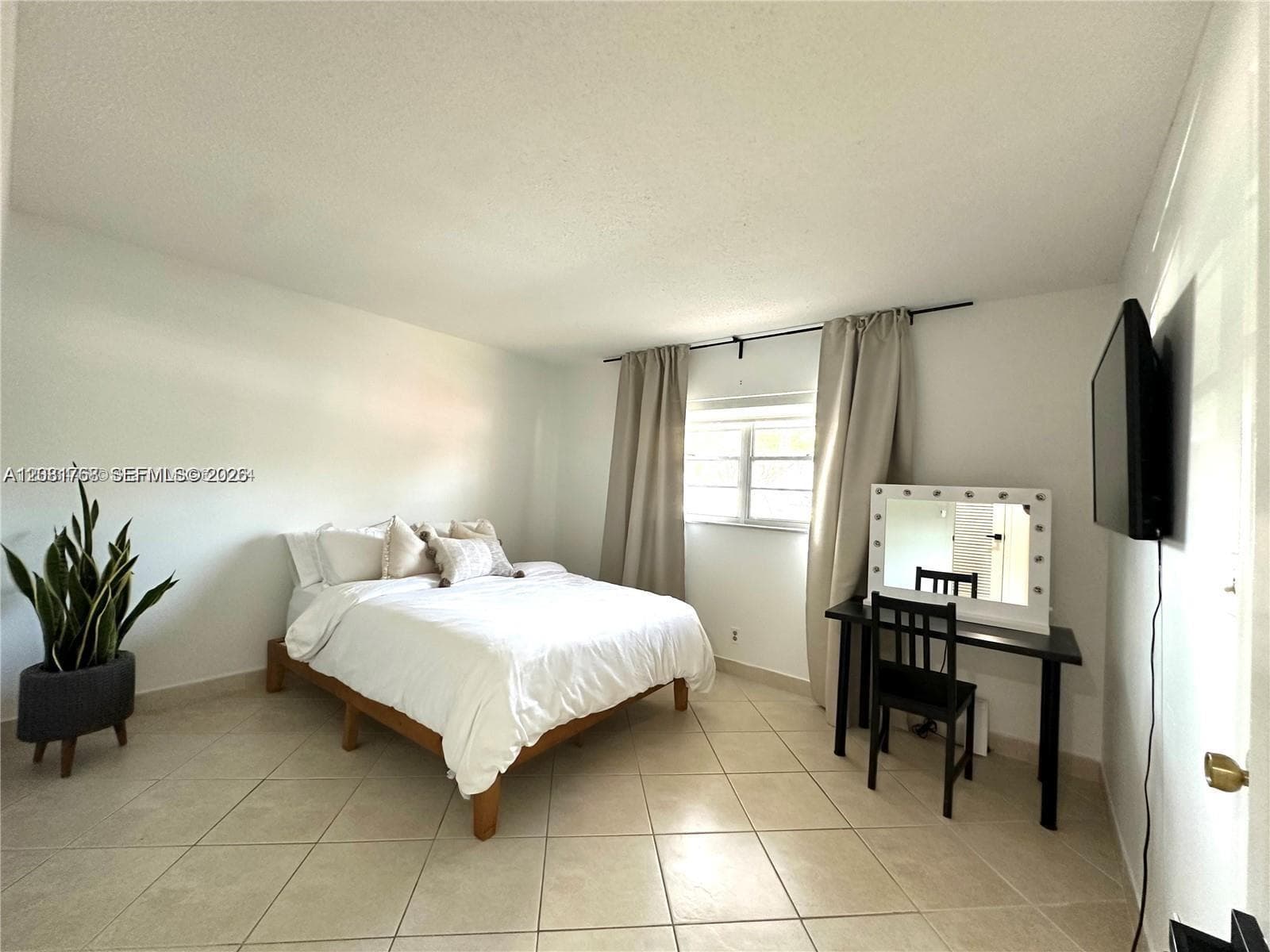 MEADOWBROOK TOWERS CONDO · #102 in Hallandale Beach - Photo 15