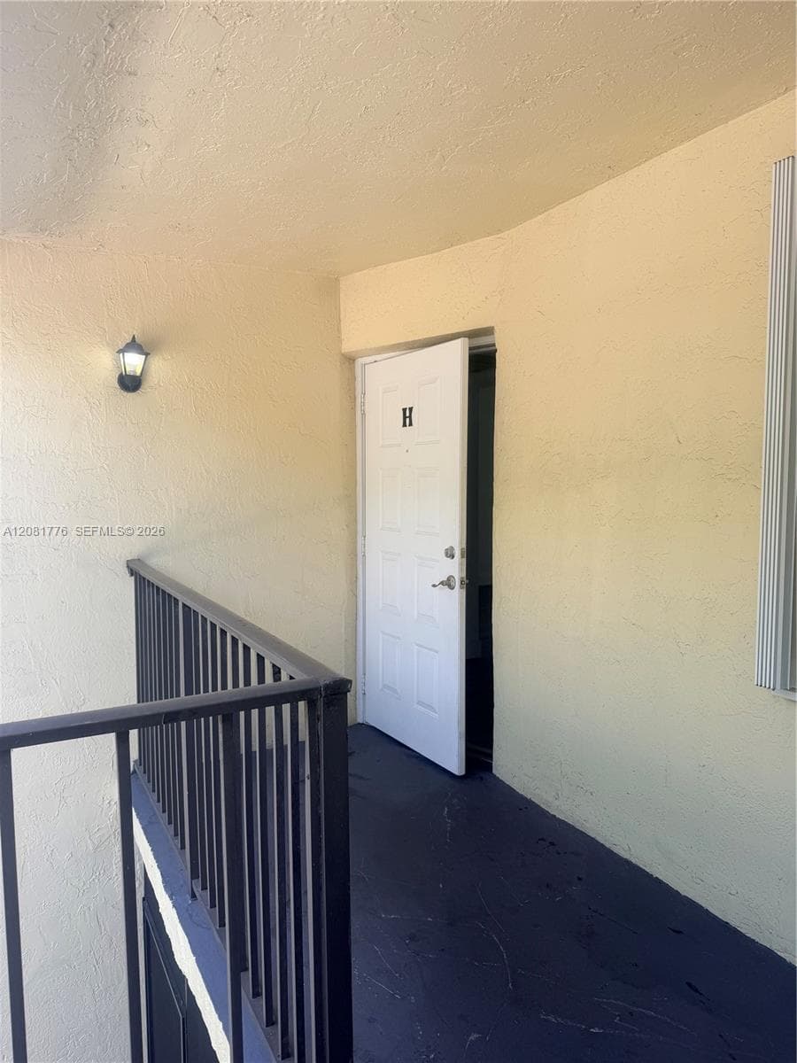 Lakeshore Community · #950H in Homestead - Photo 2