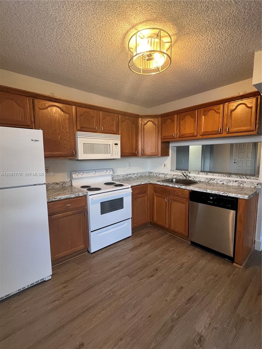 Lakeshore Community · #950H in Homestead - Photo 11