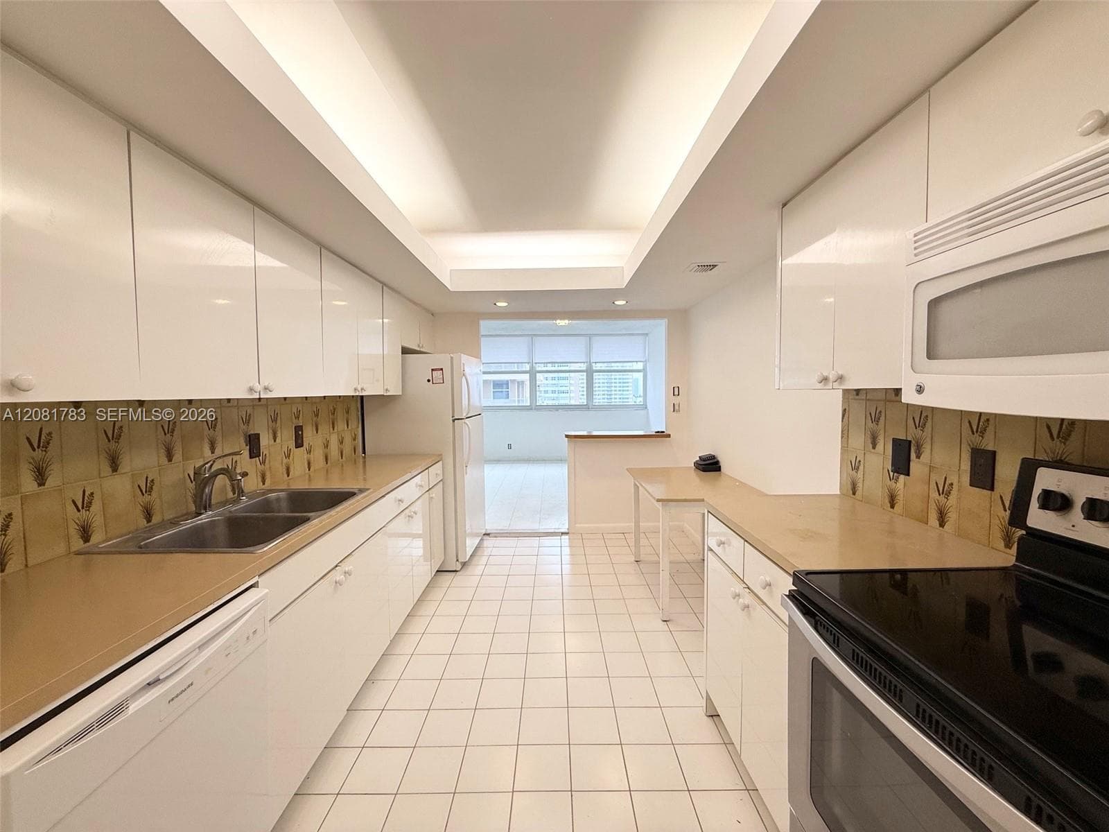 LA MER SOUTH · #1206 in Hallandale Beach - Photo 15