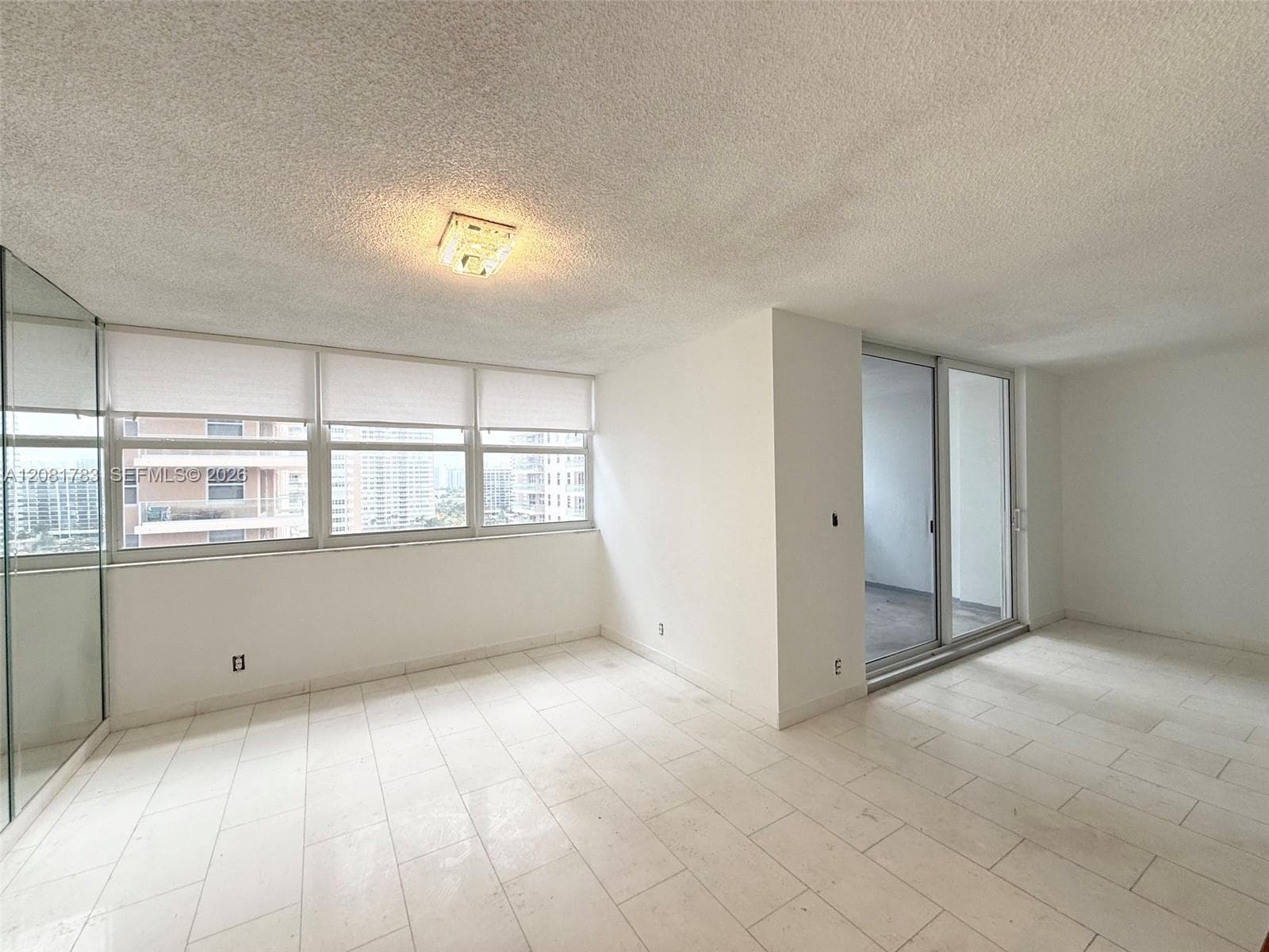 LA MER SOUTH · #1206 in Hallandale Beach - Photo 11