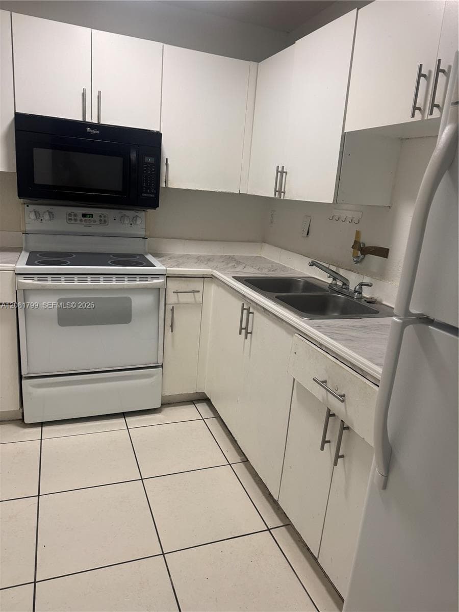 WESTLAND GARDENS CONDO · #201 in Hialeah - Photo 3