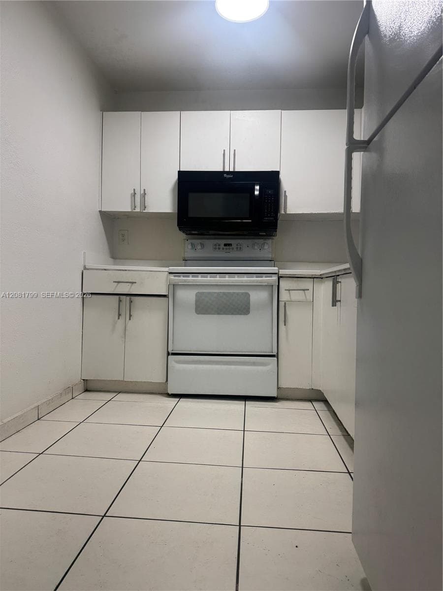WESTLAND GARDENS CONDO · #201 in Hialeah - Photo 9