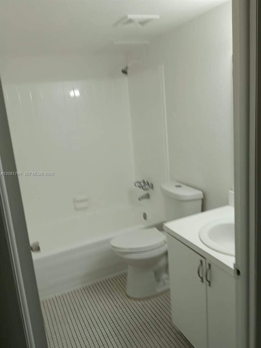 WESTLAND GARDENS CONDO · #201 in Hialeah - Photo 11